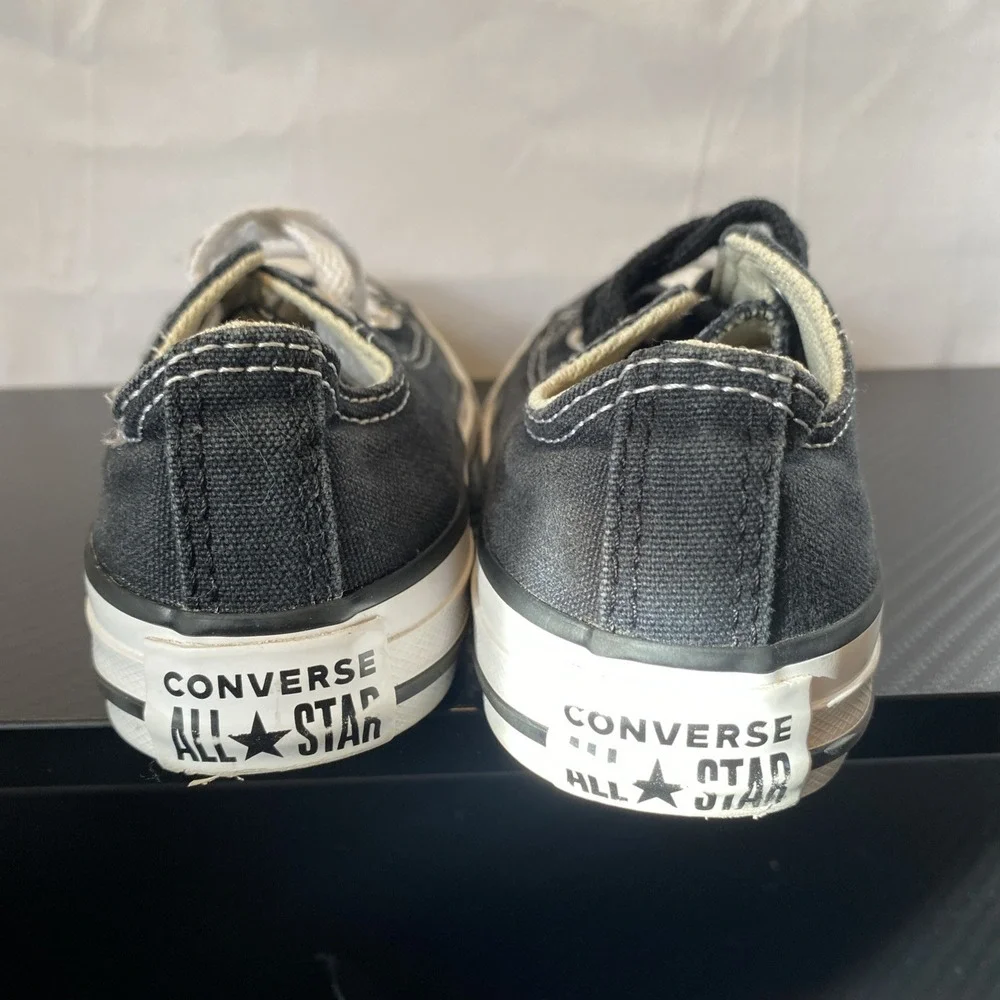 Converse‎ All Star Chuck Taylor Kids Canvas Shoes Low Top Black Boys Size 11